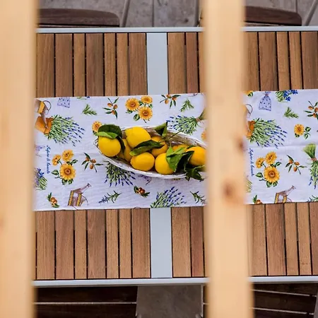 Linda Apartment Podgora
